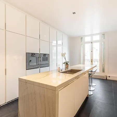 Le Victor Hugo Apartament *