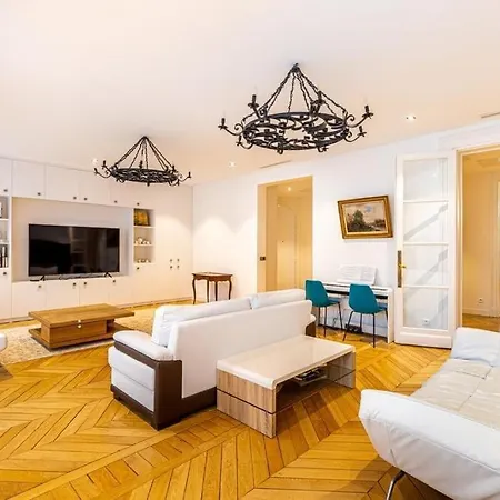 Le Victor Hugo Paris