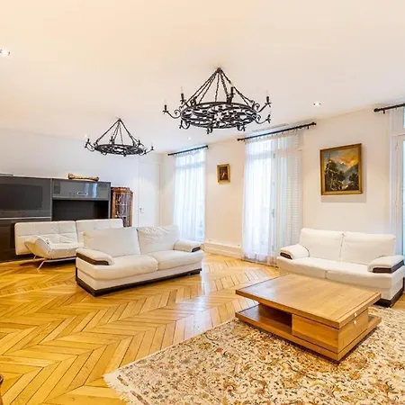 Le Victor Hugo Apartament